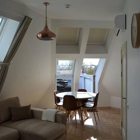 Luxury Apartment With A Balcony And View In Riga Old Town Luaran gambar