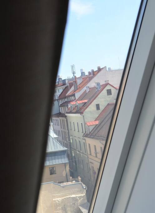 Luxury Apartment With A Balcony And View In Riga Old Town Luaran gambar