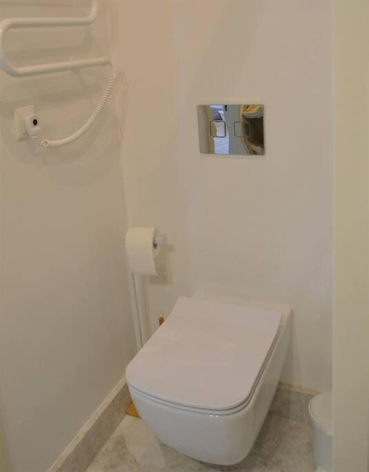 Luxury Apartment With A Balcony And View In Riga Old Town Luaran gambar