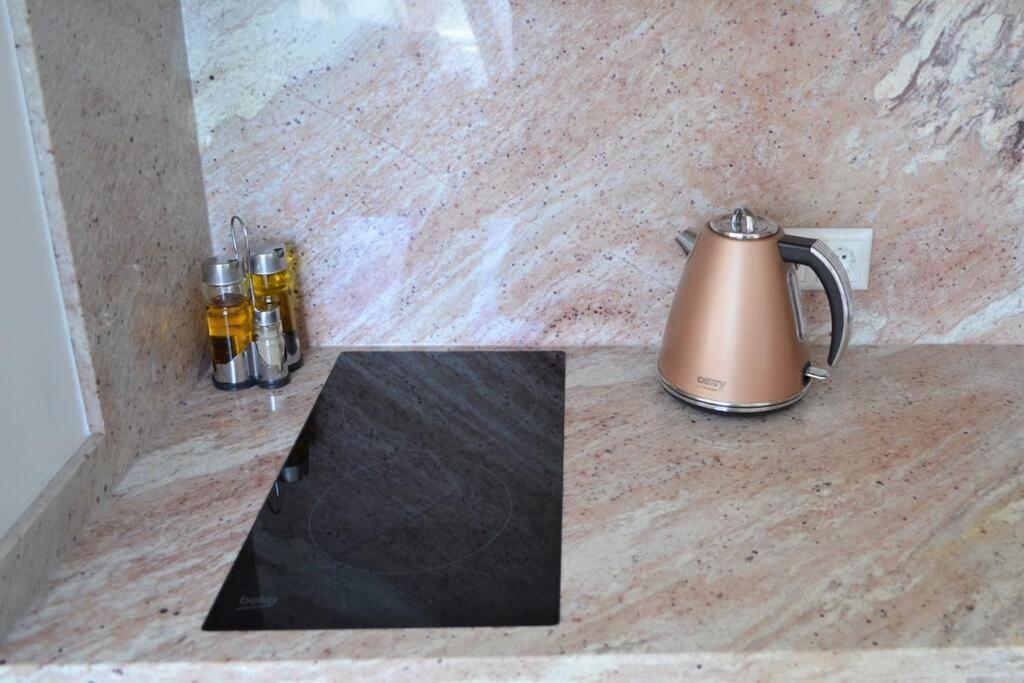 Luxury Apartment With A Balcony And View In Riga Old Town Luaran gambar