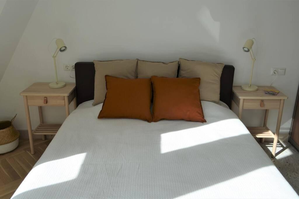 Luxury Apartment With A Balcony And View In Riga Old Town Luaran gambar